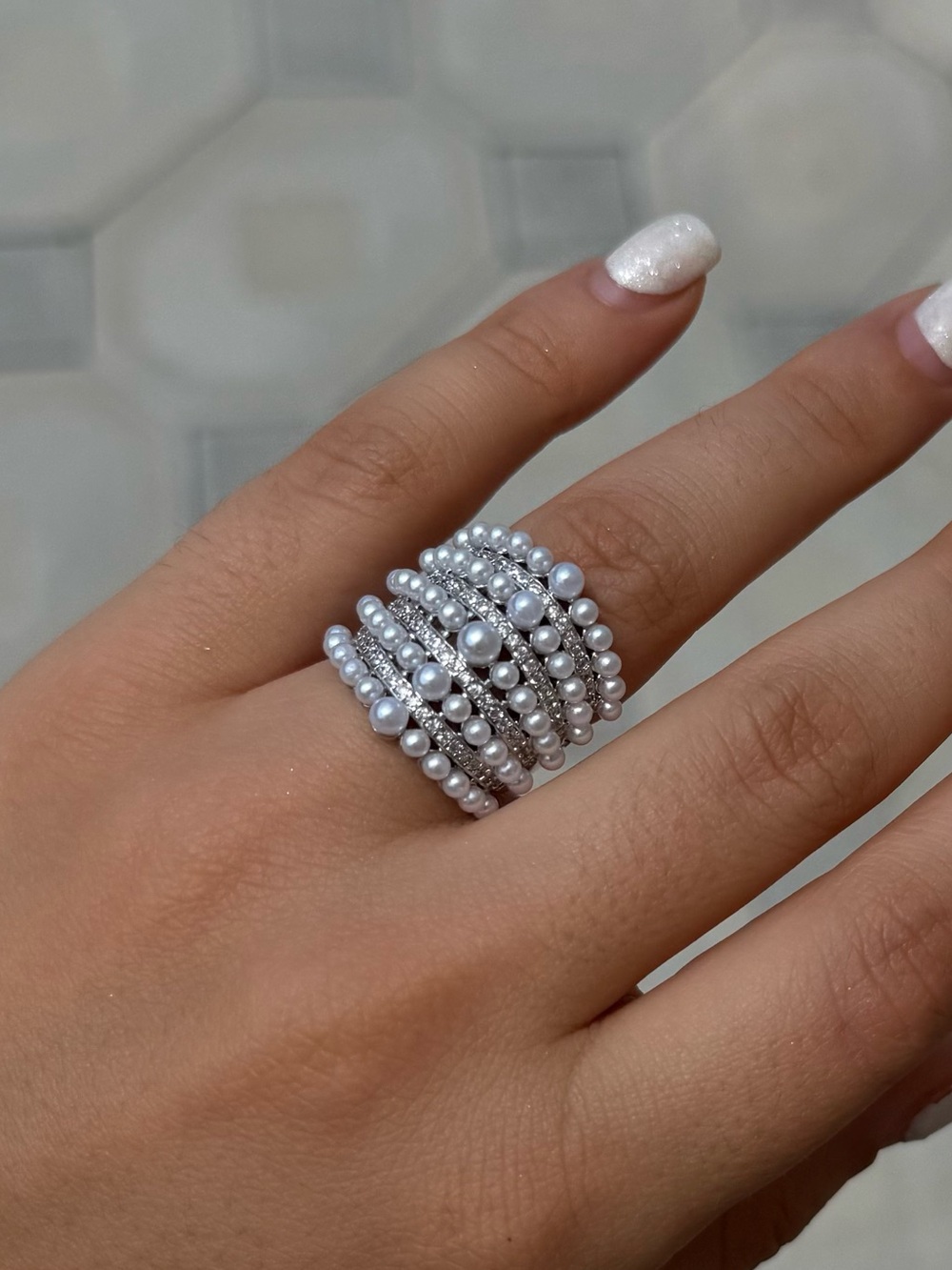 Elegant Pearl Silver Ring - Picture 3 of 5
